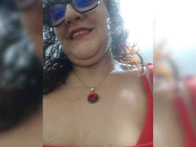 Modèle: SaimaJayyeb