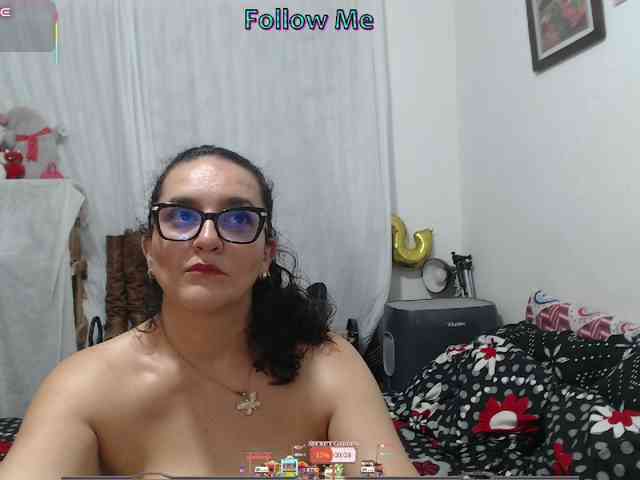 Modèle: SaimaJayyeb