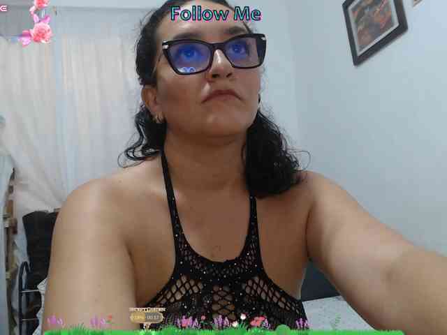 Modèle: SaimaJayyeb