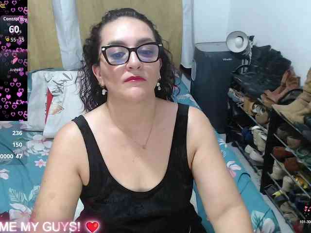 Modèle: SaimaJayyeb