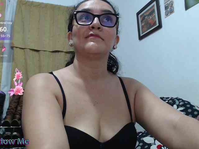 SaimaJayyeb webcam