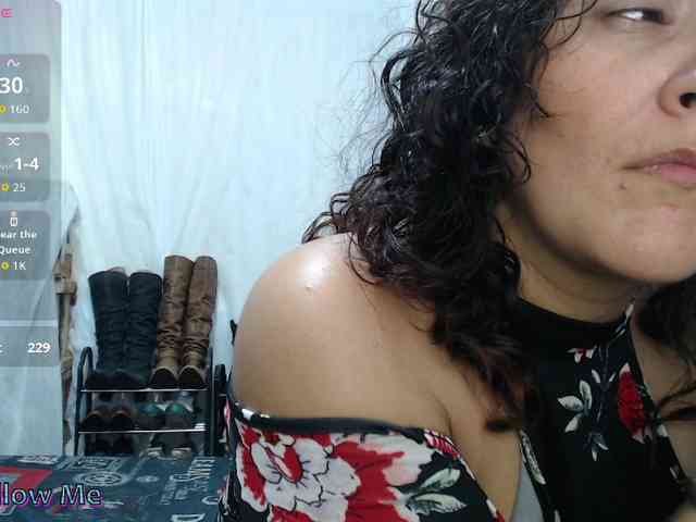 SaimaJayyeb webcam
