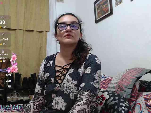 Modèle: SaimaJayyeb