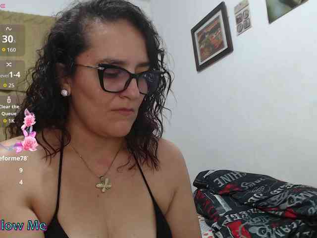 Modèle: SaimaJayyeb