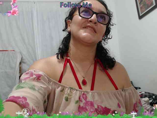 Modèle: SaimaJayyeb