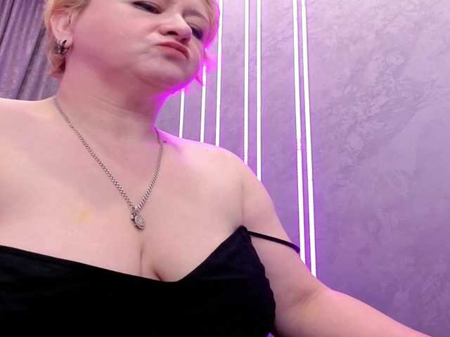 dolories live cam on BongaCams