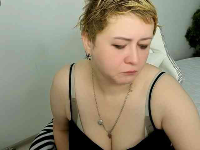 DollyMolli webcam
