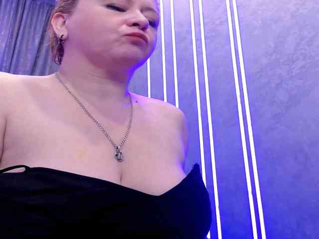 DollyMolli webcam