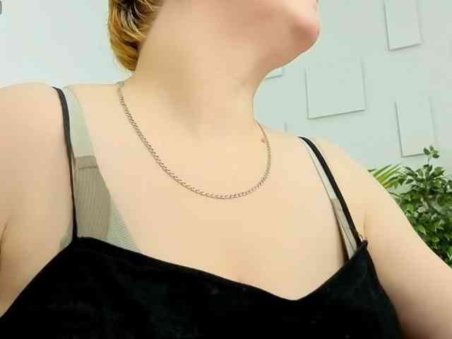 DollyMolli webcam