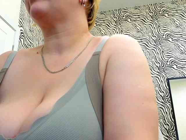 DollyMolli webcam