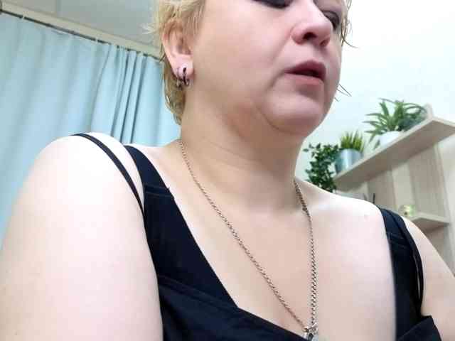 DollyMolli webcam