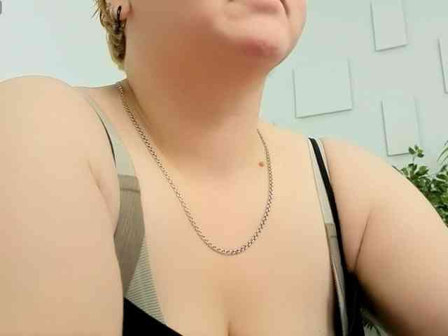 DollyMolli webcam