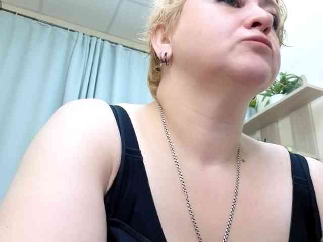 DollyMolli webcam
