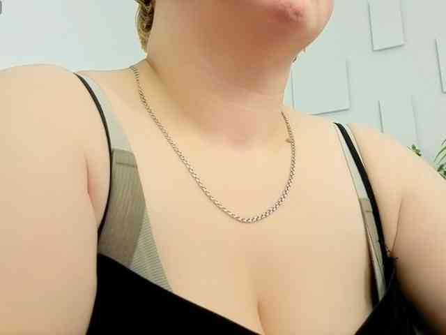 DollyMolli webcam