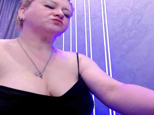DollyMolli webcam