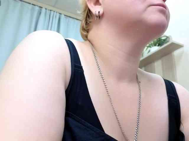 DollyMolli webcam