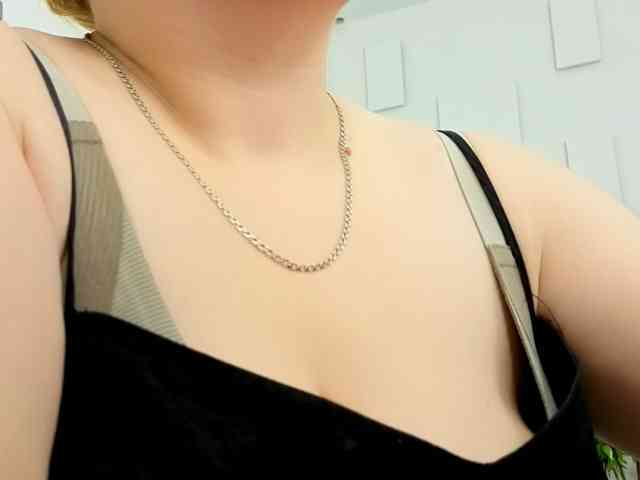DollyMolli webcam