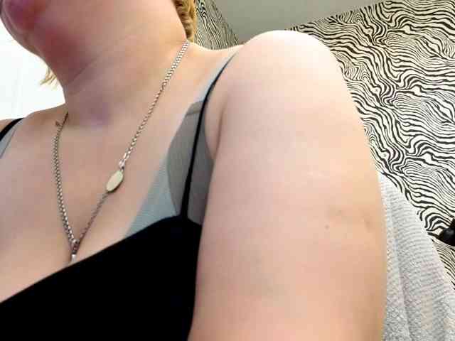 DollyMolli webcam