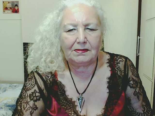 grannywants live cam on BongaCams