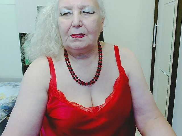 grannywants live cam on BongaCams