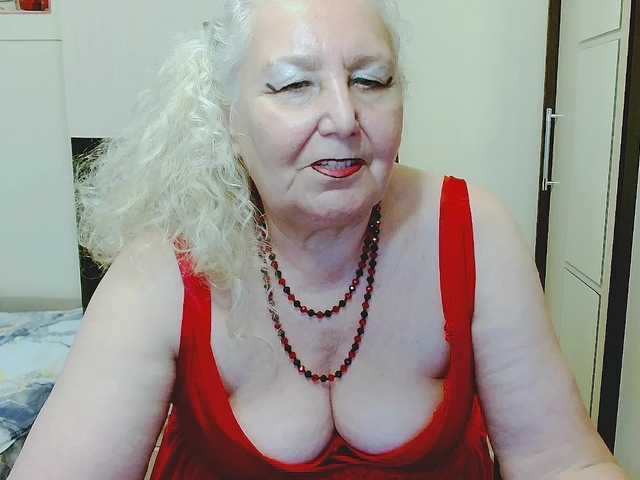 grannywants live cam on BongaCams