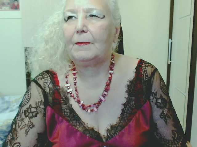 GrannyWants live webcam show