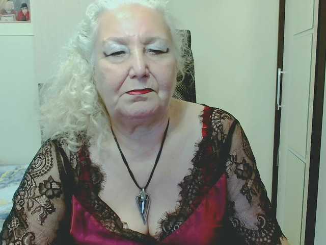 grannywants live webcam show