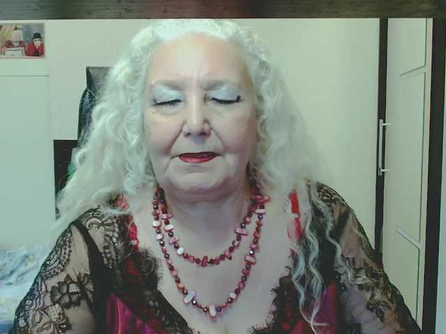 grannywants live cam on BongaCams