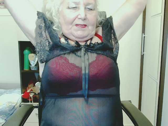 grannywants live cam on BongaCams