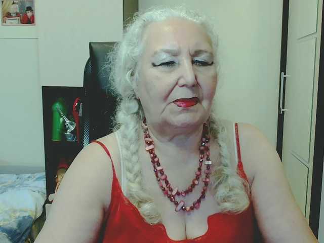 GrannyWants live webcam show