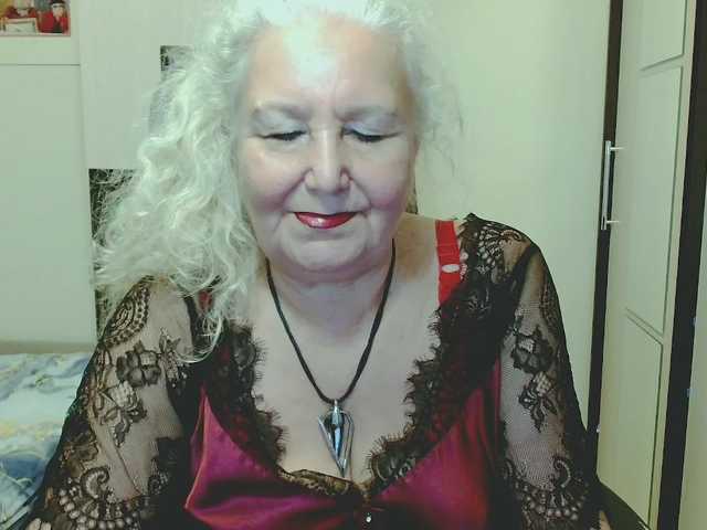 grannywants live cam on BongaCams
