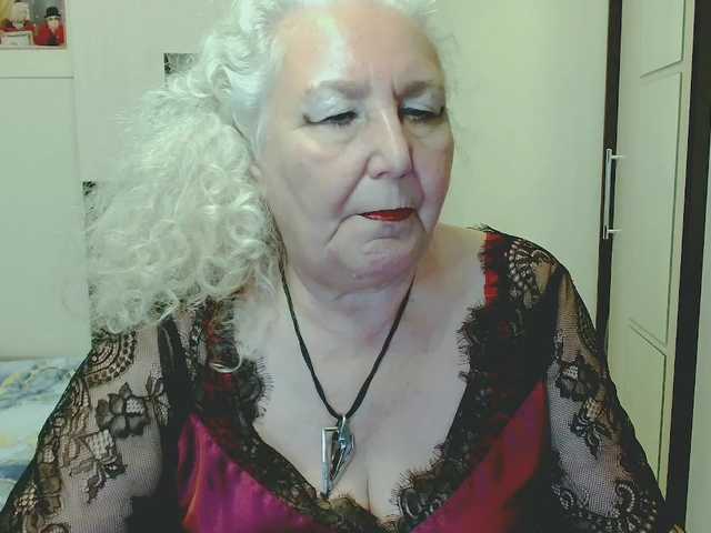 grannywants live webcam show