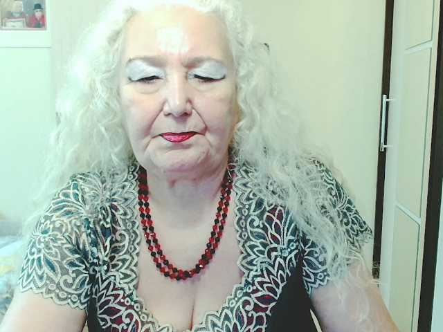 grannywants, live now on BongaCams