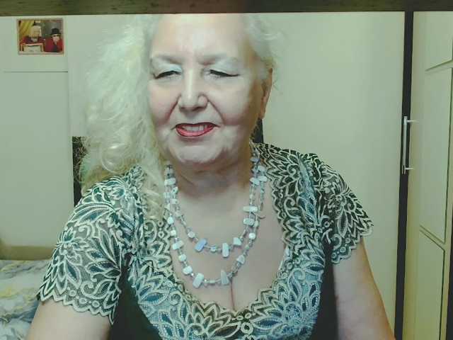 grannywants live cam on BongaCams