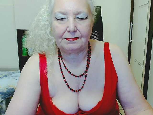 grannywants live cam on BongaCams
