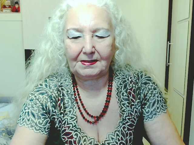 grannywants, en directo ahora en BongaCams