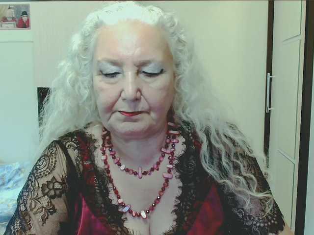 grannywants live webcam show