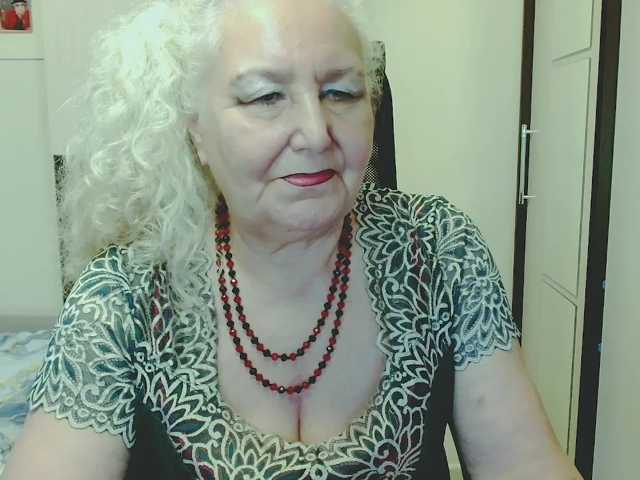 grannywants live cam on BongaCams