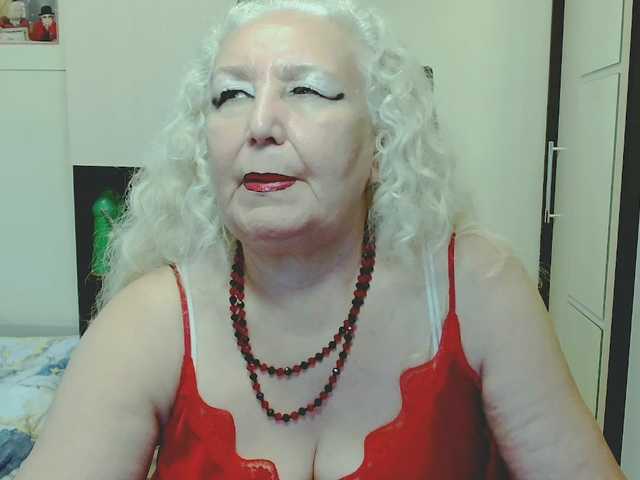 GrannyWants live webcam show