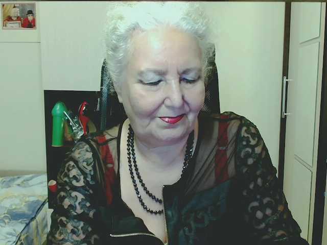 grannywants live cam on BongaCams