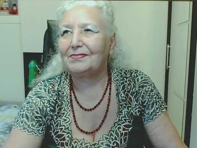grannywants live cam on BongaCams