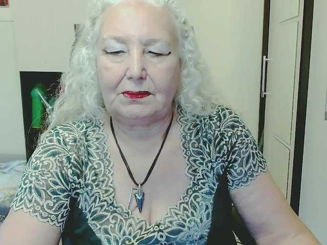 grannywants live cam on BongaCams