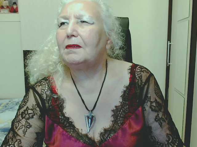 grannywants live webcam show