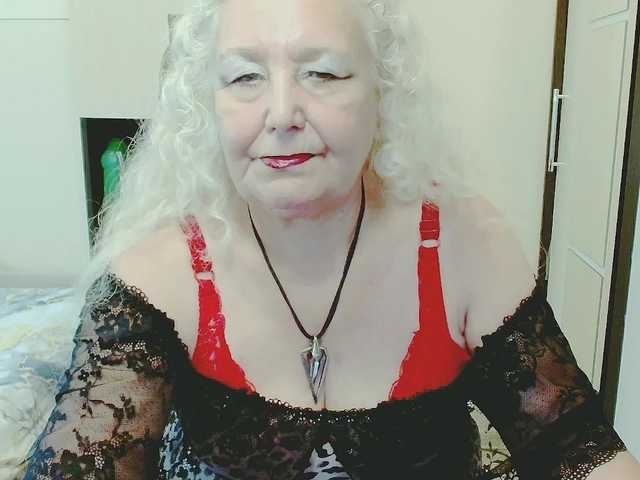 grannywants live sex show