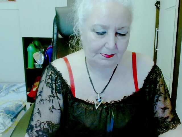 grannywants's BongaCams show and profile