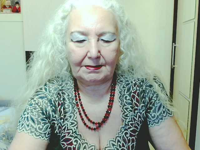 grannywants, live now on BongaCams