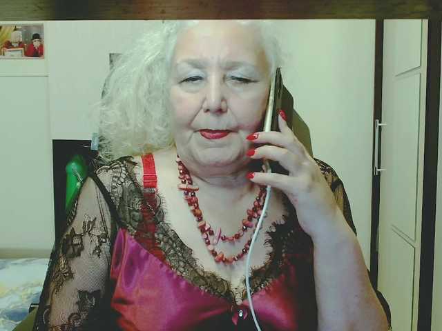 GrannyWants live webcam show