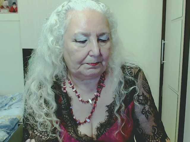 grannywants live sex show