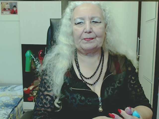 grannywants live cam on BongaCams