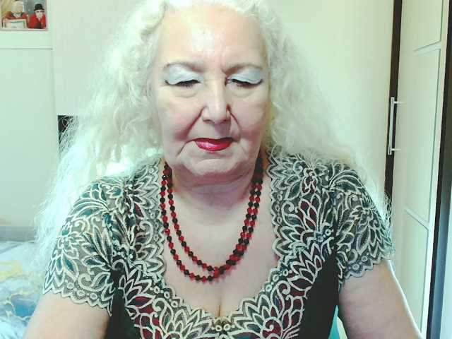 grannywants live cam on BongaCams